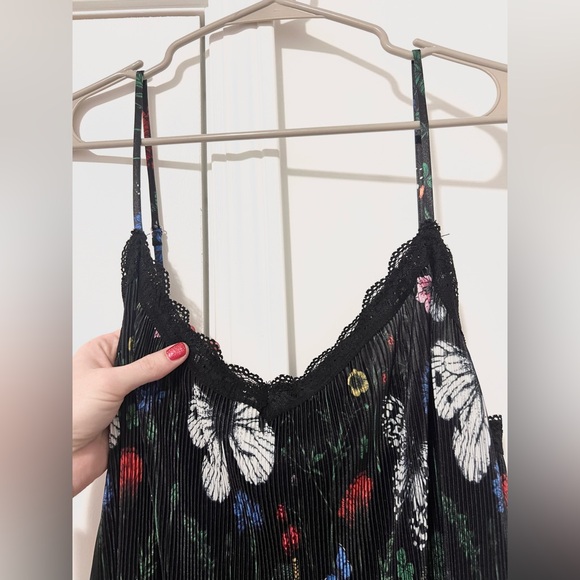 NWT Dressed in LALA Money Honey Plisse Slip Dress in Folklore Florals - Picture 4 of 10